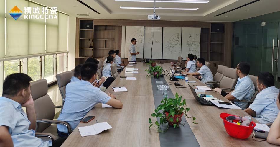 强化专业手艺，提高效劳水平  营销部开展营业手艺培训