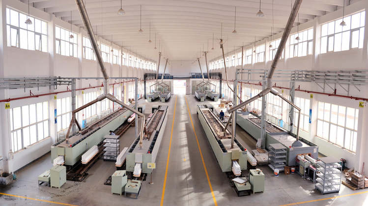 热烈庆祝湖南永利集团新厂七号、八号窑乐成燃烧